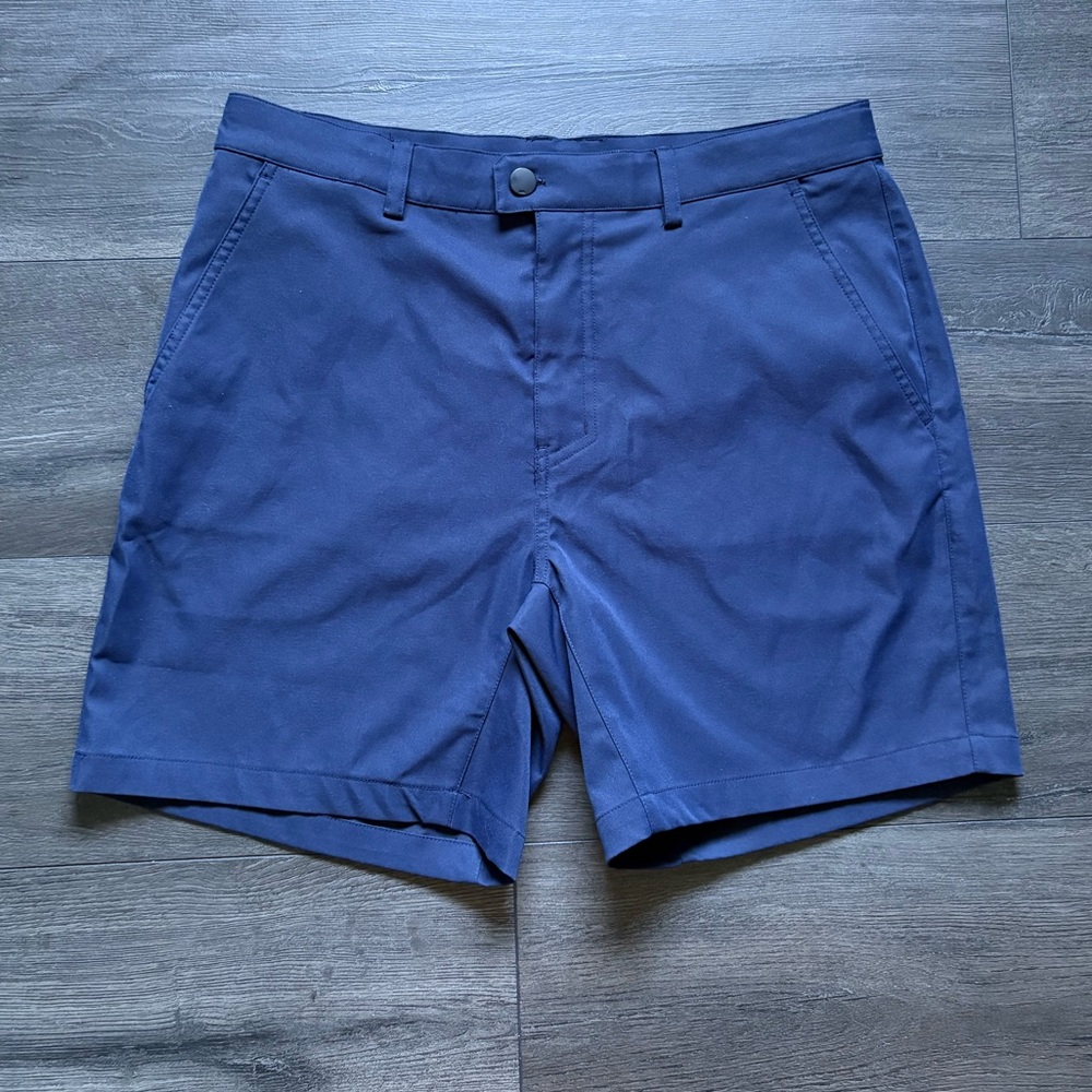 Myles Men’s 7" Inseam Blue Chino Stye Shorts Size 34